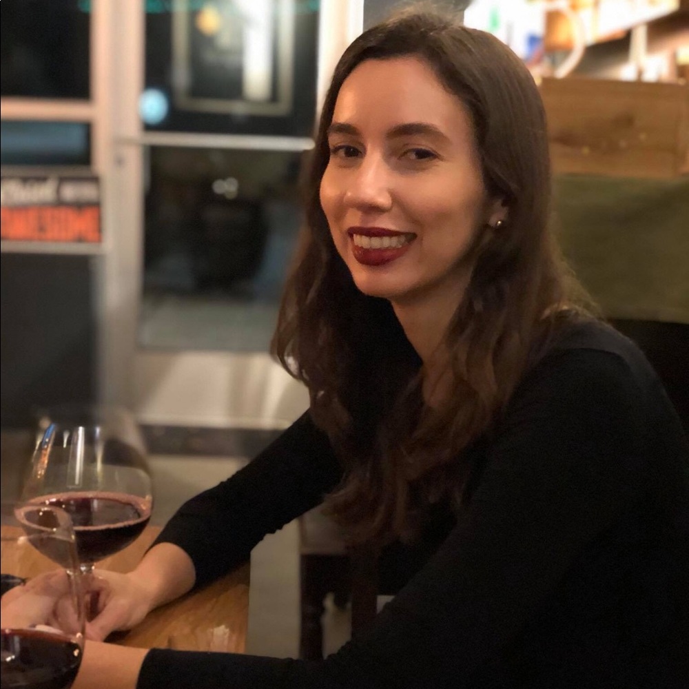 Meet your Posher, Maria fernanda